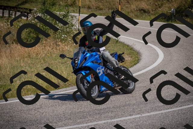 20250719105312-_5004861_am_