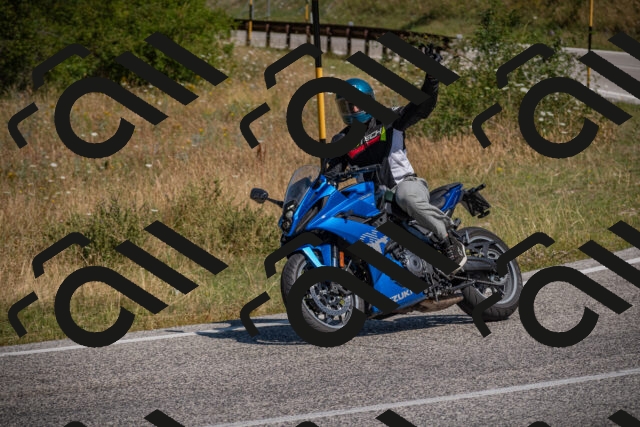 20250719105312-_5004862_am_