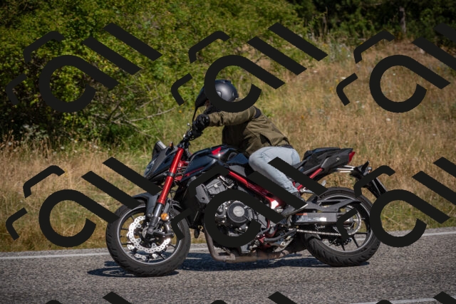 20250719105313-_5004864_am_