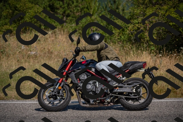 20250719105313-_5004865_am_