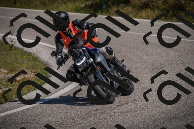 20250719105437-_5004875_am_