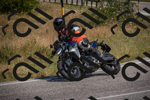 20250719105438-_5004876_am_