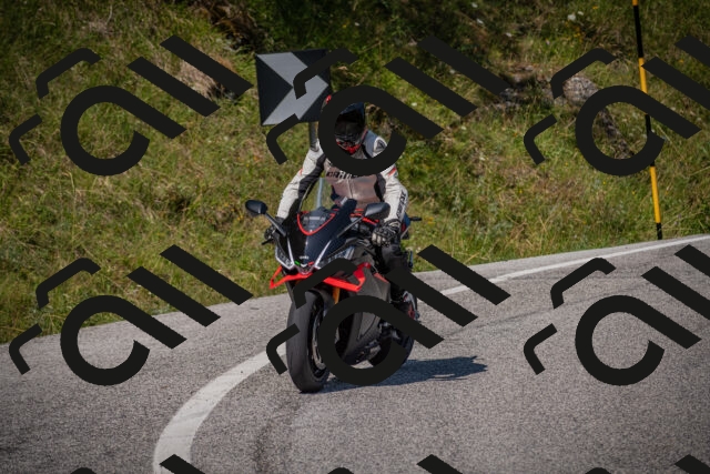 20250719105621-_5004911_am_