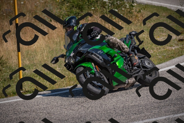 20250719105906-_5004968_am_