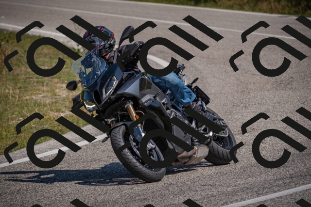 20250719105930-_5004976_am_