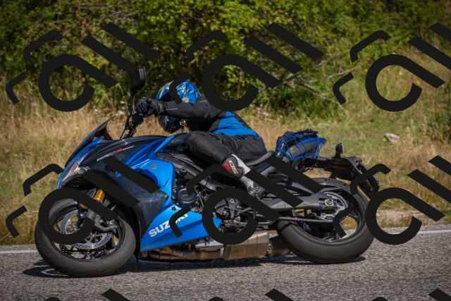 20250719105953-_5004992_am_