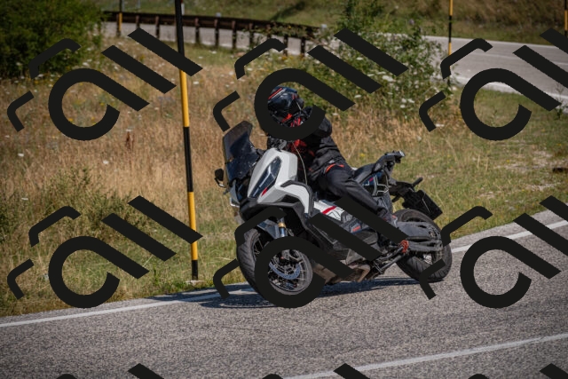 20250719110358-_5005065_am_