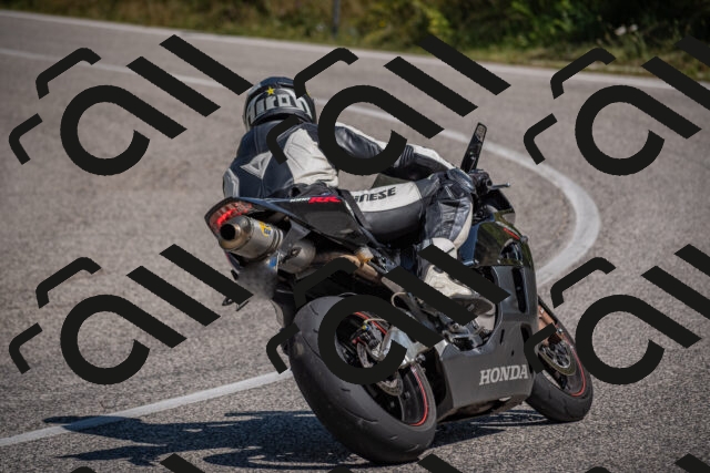 20250719111434-_5005171_am_