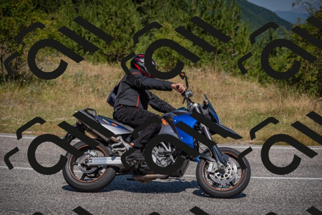 20250719111445-_5005174_am_