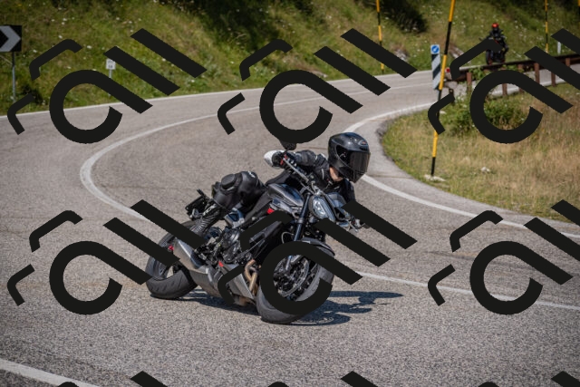 20250719111507-_5005180_am_