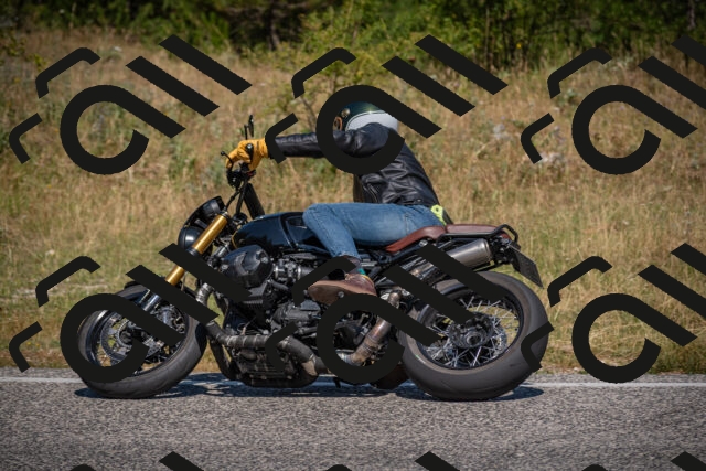 20250719111656-_5005201_am_