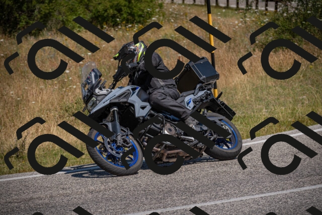 20250719112137-_5005214_am_