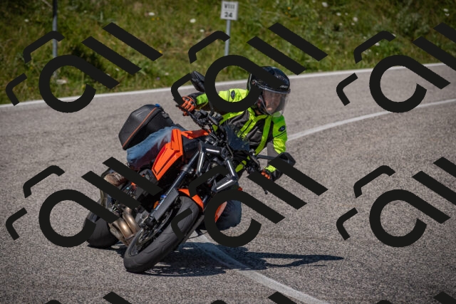 20250719112458-_5005237_am_