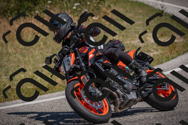 20250719112900-_5005276_am_