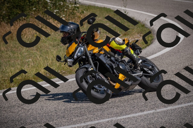 20250719113335-_5005354_am_