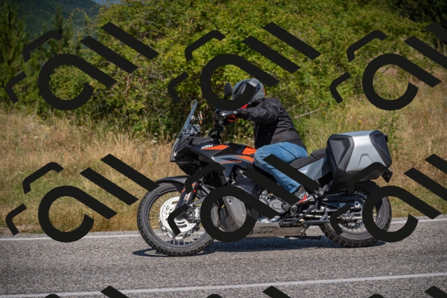 20250719113539-_5005381_am_