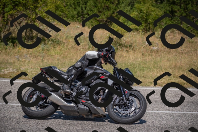 20250719113703-_5005388_am_