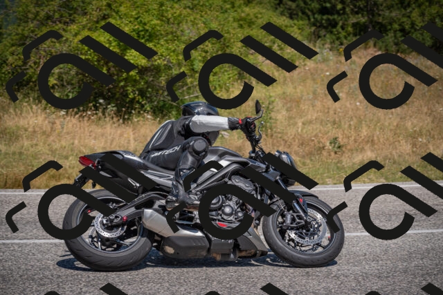 20250719113703-_5005389_am_