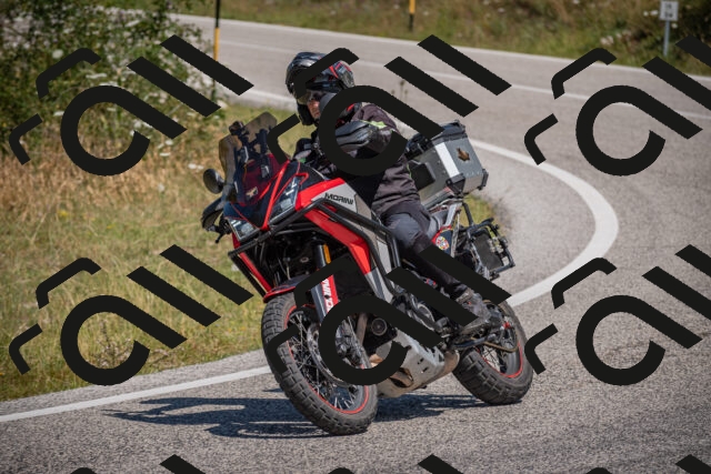 20250719114016-_5005449_am_