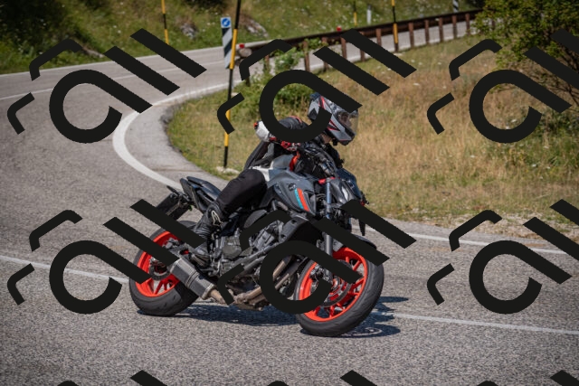 20250719114402-_5005490_am_