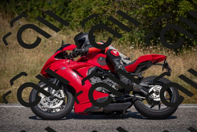 20250719114816-_5005654_am_