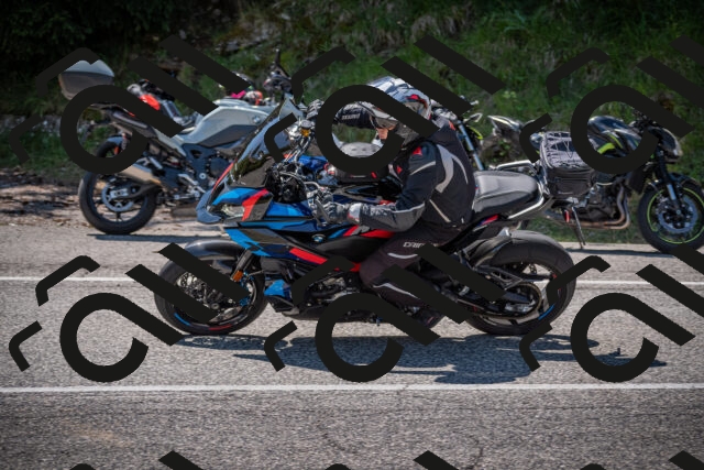 20250719120113-_5005930_am_