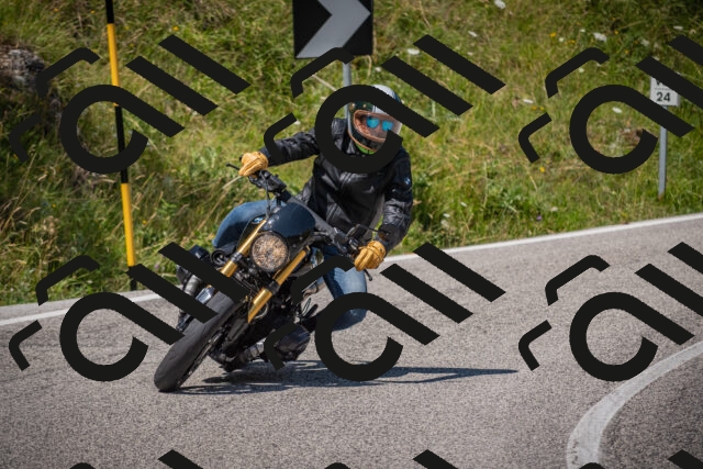 20250719120208-_5005945_am_