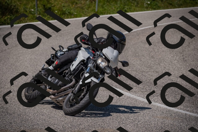 20250719120242-_5005952_am_