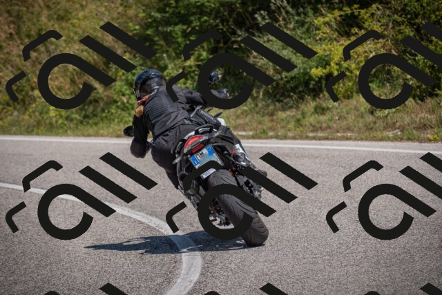 20250719120415-_5005975_am_