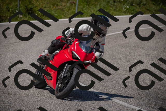 20250719121007-_5006063_am_