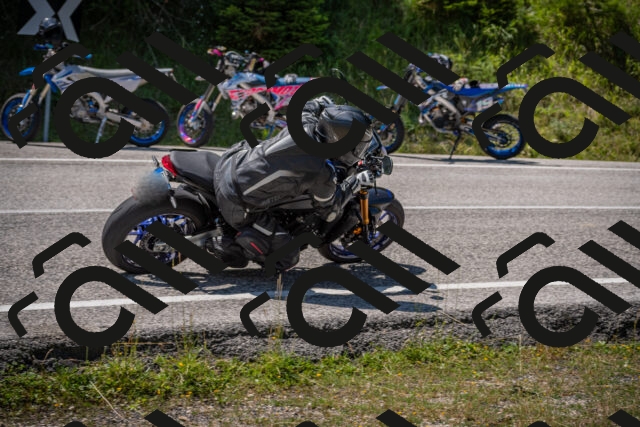 20250719121618-_5006158_am_