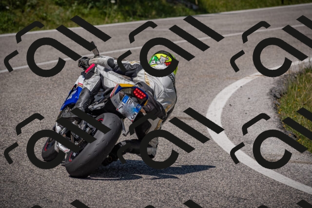 20250719122112-_5006242_am_