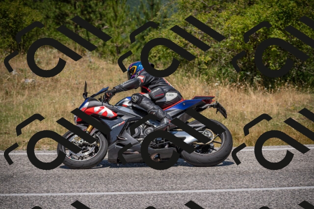 20250719122131-_5006256_am_