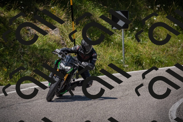 20250719122722-_5006349_am_