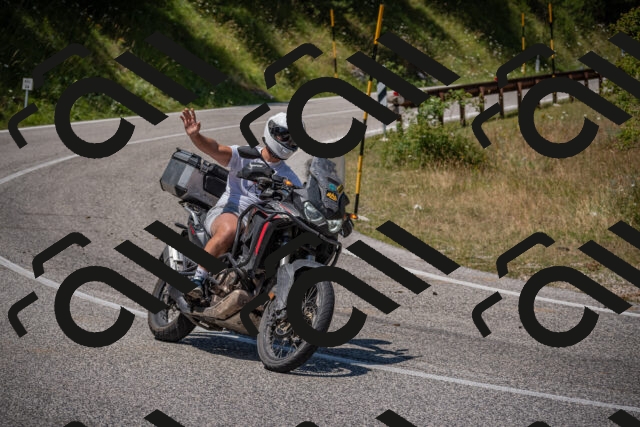 20250719125101-_5006495_am_