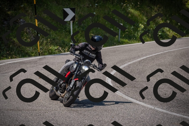 20250719130529-_5006615_am_