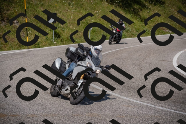 20250720101805-_5006833_am_