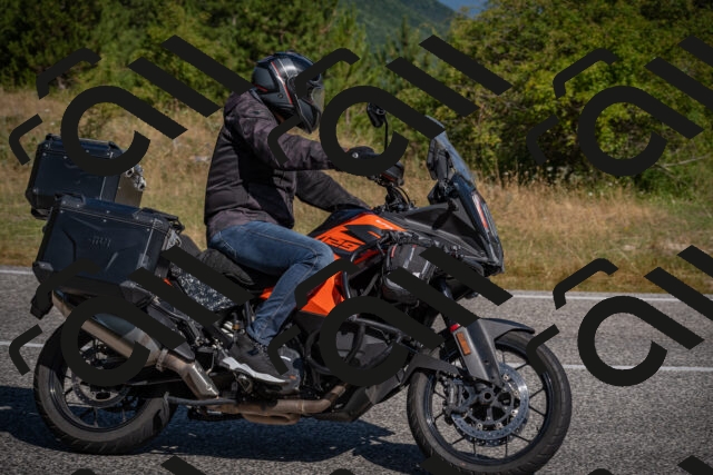 20250720101922-_5006865_am_