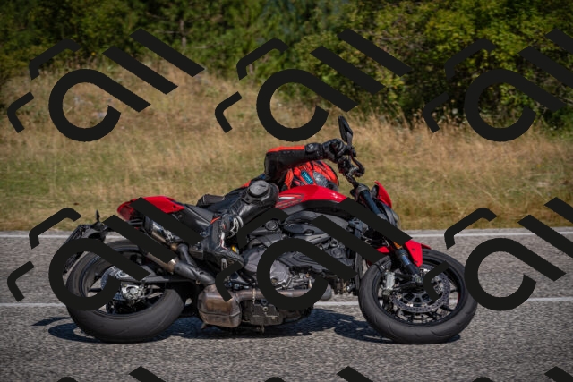 20250720102508-_5006943_am_