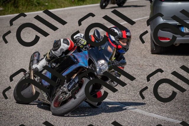 20250720103102-_5007058_am_