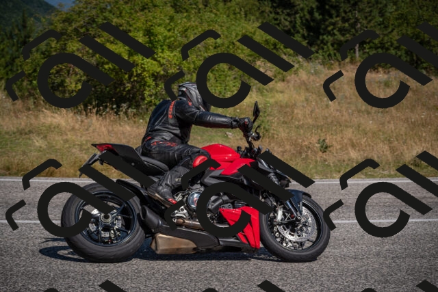 20250720103200-_5007090_am_