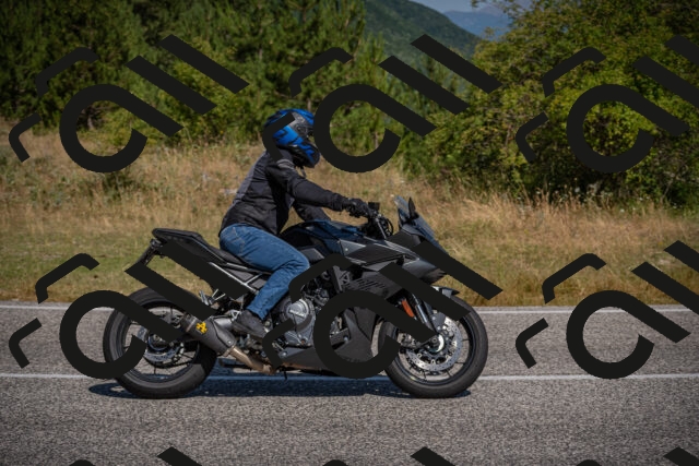 20250720103327-_5007102_am_