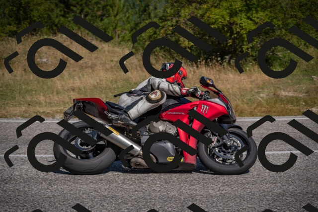 20250720103418-_5007122_am_