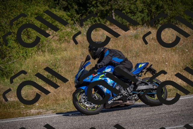 20250720103436-_5007131_am_