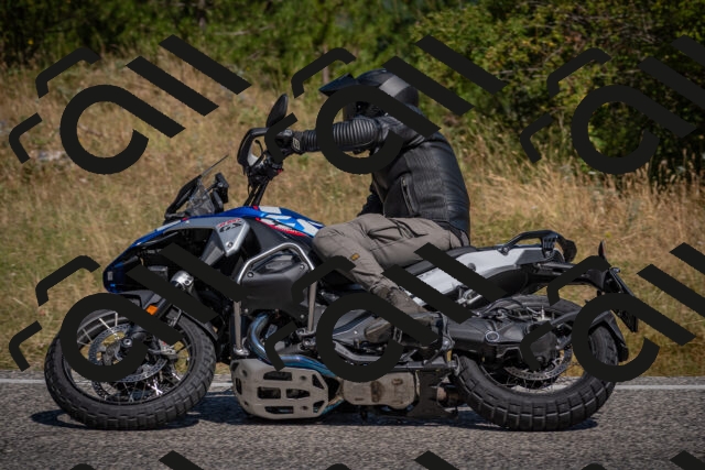 20250720104811-_5007264_am_