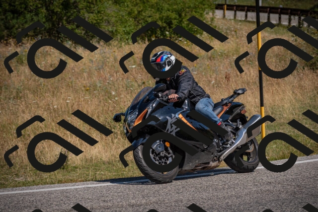 20250720105936-_5007512_am_