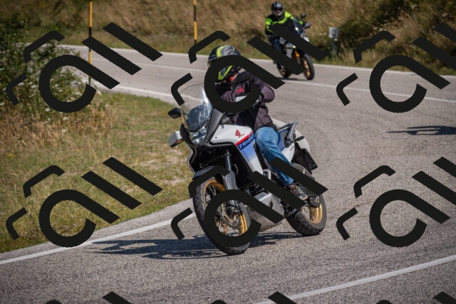 20250720105944-_5007527_am_