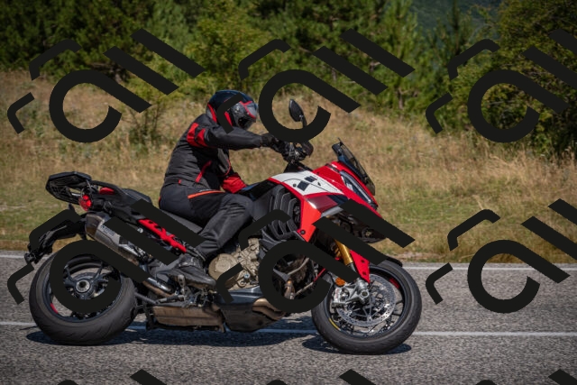 20250720110214-_5007597_am_