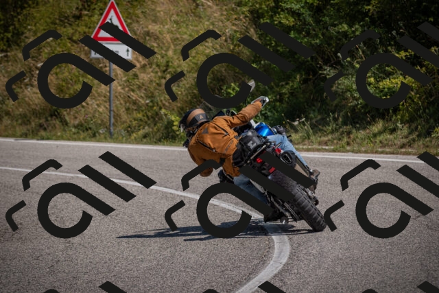 20250720111807-_5007935_am_