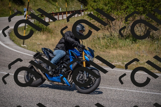 20250720113205-_5008176_am_